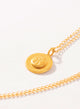 Collar Medallon Luna dorado