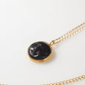 COLLAR LUNA LILITH BAÑO EN ORO
