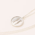 COLLAR MEDALLON PISCIS PLATA