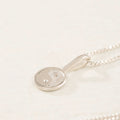 COLLAR YINYANG PLATA