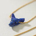 COLLAR LOBO LAPISLAZULI BAÑO EN ORO