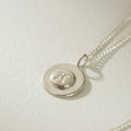 COLLAR MEDALLON LUNA PLATA