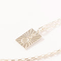 COLLAR PLACA NUMERO 8 PLATA