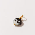 dije yin yang baño en oro